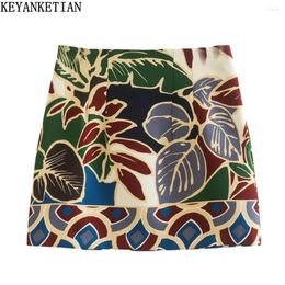 Skirts KEYANKETIAN Women's Summer Hand Painting Leaf Print Zipper High Waist Half Skirt Fashion Resort Style A-line Mini