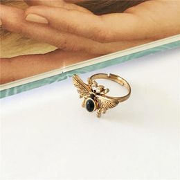 Cluster Rings Arrivals Antique Gold Color Black Red Stone Decorated Bee Adjustable Ring For Women Girl Party Elegant Chic Vintage Jewelry