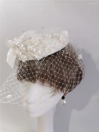 Berets White Bow Mesh Pearl Evening Party Cap Victorian Cosplay Mediaeval Hats Vintage Girls Bohemia Wedding Floral Chapeau