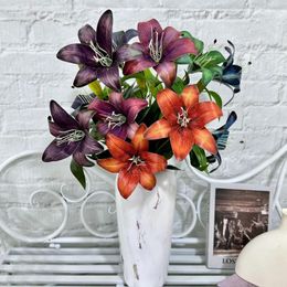 Decorative Flowers 5 PCS Lily Artificial Bouquet Home Decor Bride Wedding Holding Flower Bridal Room Decoration Accessoires Adorno Flor