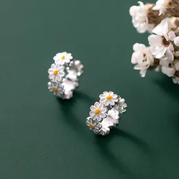 Hoop Earrings Sweet Daisy Flower For Women 2024 Fashion Round Wedding Party Korean Temperament Ear Jewellery