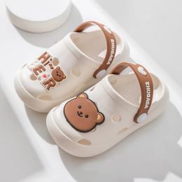3 years Kids Summer bear Cartoon Cave Hole Sandals 2024 Garden Beach Slippers Sandals NonSlip Soft Soled Quick Drying Shoes 240418