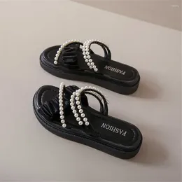 Slippers Soft Sole Breathable Flat Sandals Woman Summer 2024 Silver Women's Tennis Shoes Black Sneakers Sport