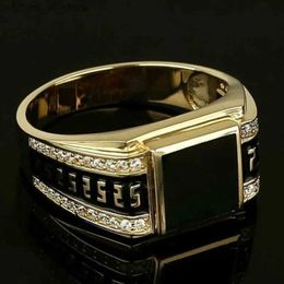 Band Rings Fashion Mens Ring Metal Gold Colour Inlaid Black Stone Zircon Punk for Men Engagement Wedding Vintage Jewellery H240424