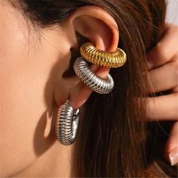 Earrings Punk Gold Colour Chunky Round Ear Clip On Earrings for Women Vintage Metal Thread Texture No Piercing Cartilage Ear Cuff Jewellery