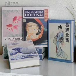 Decorative Objects Figurines Japan Ukiyo Hokusai Matisse Picasso Yayoi Kusama Fake Books For Decoration Storage Box Coffee Table Book Home Decor d240424