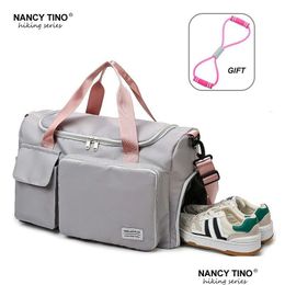 Outdoor Bags Gym Bag Waterproof Travel Independent Shoe Warehouse Light And Easy Fold Up Storage Mticolor Casual Shop 231228 Drop Deli Dhwj9