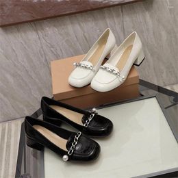 Dress Shoes Thick Heeled Single For Women Spring Mary Jane Fashionable Retro Square Toe Pearl Chain Small Leather
