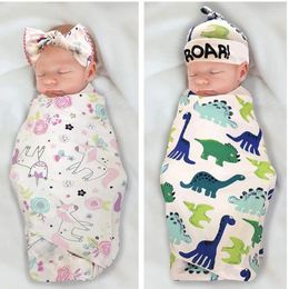 Blankets 2Pcs/Set Infant Receiving Blanket Cartoon Pattern Pography Prop Breathable Baby Swaddling With Beanie Kid Accessories