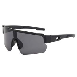 New Connected Bicycle Glasses, Men's and Women's Cycling Sunglasses 9336, Outdoor Windproof Sports Sunglasses