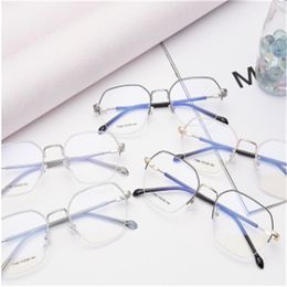 New retro metal irregular polygon half frame flat glasses men and women can match myopic anti - blue T7083