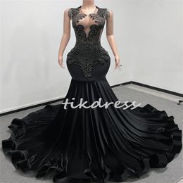 Elegant Black Velvet Prom Dresses 2024 For Black Girls O Neck Mermaid African Evening Dress Plus Size Tassel Glam Formal Dress Sweep Train Birthday Occasion Party