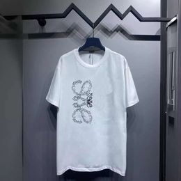 Brand alla moda di alta versione Luo Jia Spring Summer Nuovo classico ricamo spinoso a baccello rotondo aderente maglietta con maniche corte dritta