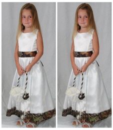 White With Camo Flower Girls Dresses For Country Wedding Cap Sleeve Jewel Little Girls Party Dress For Special Occasion Dress Gown1222210