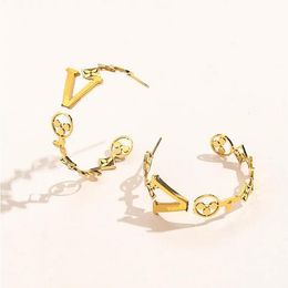 Luxury Letter Hoop Earrings Fashion Birthday Love Gift Jewelry Clover Charm Classic Designer Brand Earring 18K Gold Plated Stainless Steel Eardrop Jewelry