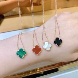 2024 Classic Four Leaf Clover Necklaces Pendants Jingqi 18K Collar Chain Female Colorful Gold Pendant Rose Lucky Grass Valentines Day Gift for Girlfriend