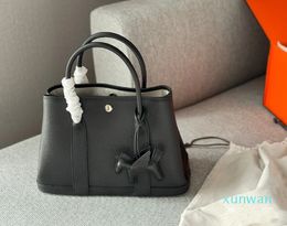New One Shoulder Bags Luxury Designer Women's Crossbody Satchel Cowhide Leather Fashion Handbag Graffiti