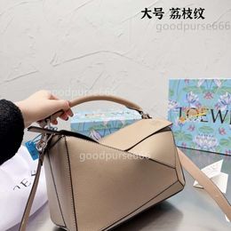 Fashion Spain Crossbody Loe Bag Large Puzzle Shoulder Designer Bags Handheld Purse Capacity Lady Handbags 30cm Tote Geometry Women's SZVB