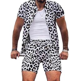 Leopard Print Two Piece Tracksuits Street Casual Printing Shortsleeved Shirt Shorts Fashion Suit3079205