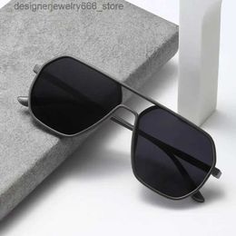 Sunglasses New body frame sunglasses Ins large frame display face small sunglasses for men and womens fashionable driving UV glasses Q240425