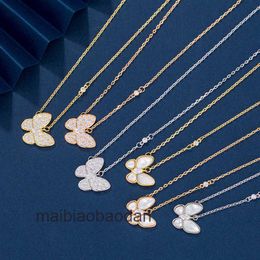 Designer Luxury Necklace Fanjia V Gold White Fritillaria Butterfly for Womens Simple and Design with Collar Chain Fashion Pendant