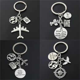 1pc World Map Charms Aeroplane Key Chains No Matter Where Pendant Ring For Travel Jewlery Freedom Gift Traveller 240425