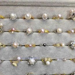 Anello aperto di perla d'acqua dolce semplice e di lusso per la preservazione del colore in oro spesso parte dell'anello di dito di dito aperto all'ingrosso