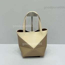 Fashion Loe Girl Versatile Bag Designer Spain Tote Bags 2024 Women Sense Totes New Puzzle/Folding with Geometry Single Shoulder Underarm Outlier Bucket DXI8