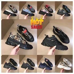 2024 New top Luxury BB Shoes Designer Bayberry B22 Shoe Vintage Sneaker Striped Men Women Checked Sneakers Platform Lattice Casual Shoes Flats Shoe Classic Outdoor