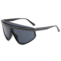 Cyberpunk Style Sports Sunglasses for Men and Women Sense of Technology Colorful Sunglasses Personality Cycling Glasses