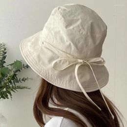 Berets Korean Ins Blogger Lace-up Bow Fisherman Hat Female Dongdaemun Purchasing Same Light Weight Windproof Rope Sunshade Bucket