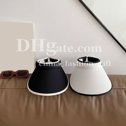 Designer Hat Women Visors Sun Hat Classic Black White Casual Sunscreen Hat Empty Top Hat Outdoor Travel Lightweight Sun Protection Hat