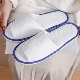 Slippers 1 Pair Disposable El Travel Slipper Indoor Party Home Guest Women Solid Color Soft Hospitality