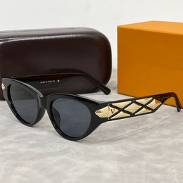 Designer Sunglasses Retro Rectangle Sunglasses for Women Men Square 90s Trendy Cool Glasses Fashion Aesthetic