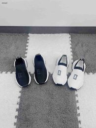 Luxury kids Sneakers designer baby shoes Size 26-35 Box protection Breathable knit design girls shoes Slip-On boys shoes 24April