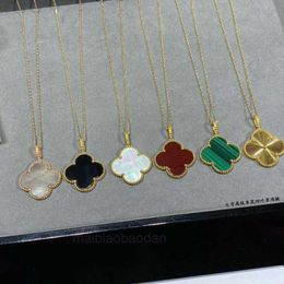 Designer Luxury Necklace Fanjia Clover large necklace plated with 18k rose gold 25cm collarbone chain peacock stone sweater 90cm long