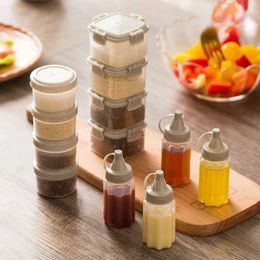 Food Savers Storage Containers 4 plastic sauce squeeze bottles mini seasoning boxes salad containers outdoor portable barbecue cans kitchen tools H240425