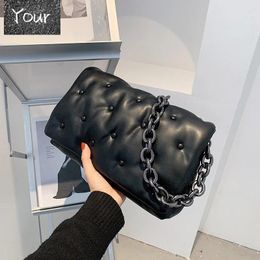 Shoulder Bags Fashion Designer Thick Chain Handbags For Women Black Leather Messenger Bag Female Luxury Trend Underarm Purse