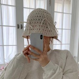 Wide Brim Hats Bucket Hats Korean Ins New Cute Bow Hollow Knitted Womens Cs Spring and Summer Sunshade Versatile Show Face Small Sweet Bucket Hat J240425