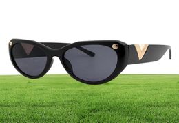 Sunglasses Retro Cat Eye V Letters Women 2021 Designer Vintage Square Sun Glasses Men Trendy Ocean Metal Shades1946843