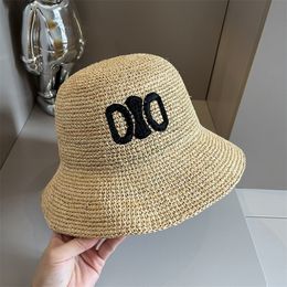 Summer Designer Bucket Hat Handmade Woven Straw Hat Women Travel Beach Cap Letter Embroidered Wide Brim Hats