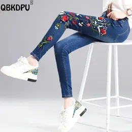 Women's Jeans High-Quality Floral Embroidery Women High Waist Design Skinny Denim Pants Casual Ankle Length Jean Capris