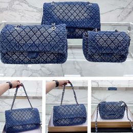 Classic Denim Blue CC Flap Bag Luxury Shopping Designer Womens Handbag Crossbody Tote Shoulder Vintage Embroidery Print Silver Hardware CC321