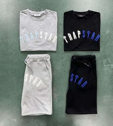 Designer Uk London Trapstar T Shirt Irongate Arch Chenille Short Set fashion Embroidered Tracksuit Eu 2024 1ifhs