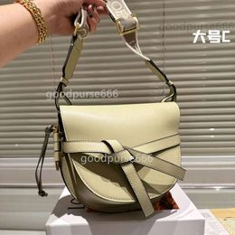 Girl Loe Designer Simple Bag Gate Luxury Bow Fashion Purse Shoulder Crossbody Bags Lady Family One Women's Classic Saddle Mini Ladies Purses Handbags GJG3