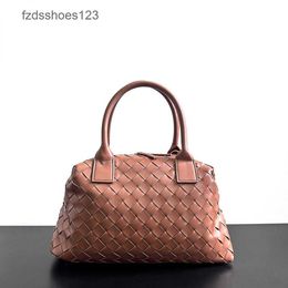 Shoulder bag Handheld Fashion Bags Bauletto Luxury Bottegss tote Venetas Woven Crossbody Women's Hand2024 Designer Lady Simple Pillow Handbags Leather One 57PY