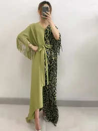 Party Dresses Miyake Pleated Midi Dress For Women Fashionable Leopard Print Colour Stitching Loose Tassel V-Neck Summer 2024