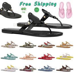 Kostenlose Versand hochwertiger Flops Pantoffeln Flats Sandalen Sandalien Rutschenlüftung Damen Braune schwarze Maultiere Schieberiestrand Summer Slipper Rosa Gold Tori Flip Frauen