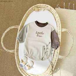 Rompers 2024 Baby Romper Summer Newborn Girl Clothing Cotton Long Sleeved New Colour Matching Shorts Crawling Children 0-18M Boys CasualL2404