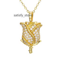 DE Chic Dazzling Moissanite Fashion Fine Jewellery Stylish 925 Sterling Silver Flower Rose Pendant Chain Necklace